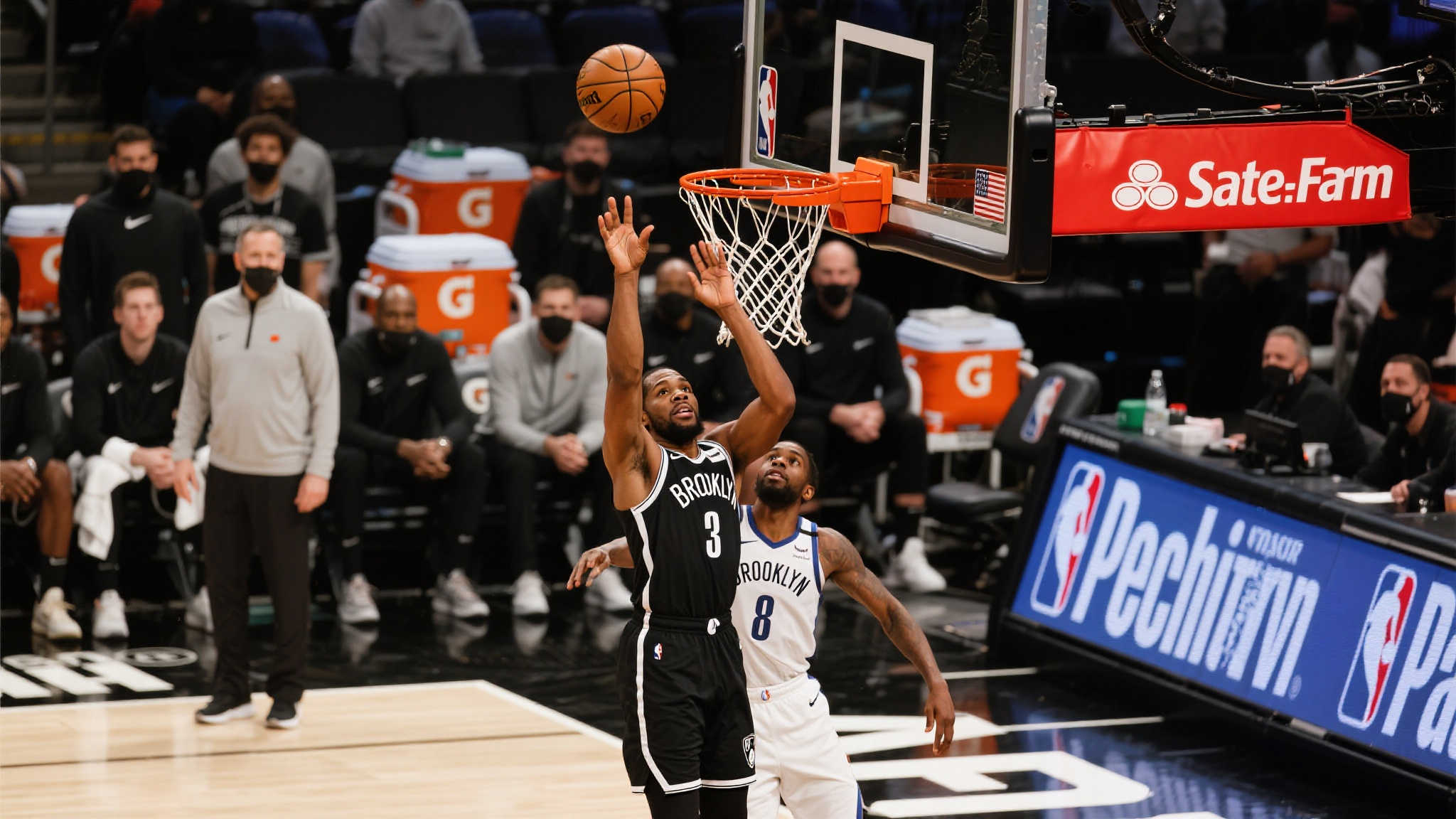 华大体能遭遇双加时考验，北大强悍防守成关键因素